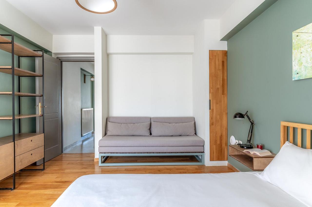 One-Bedroom Apartment Balcony 31