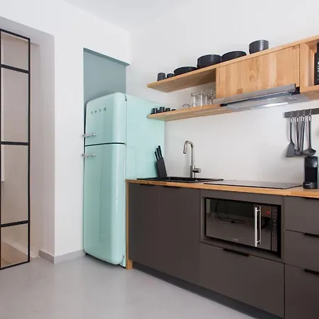 Soho Apartments By Olala Homes-2