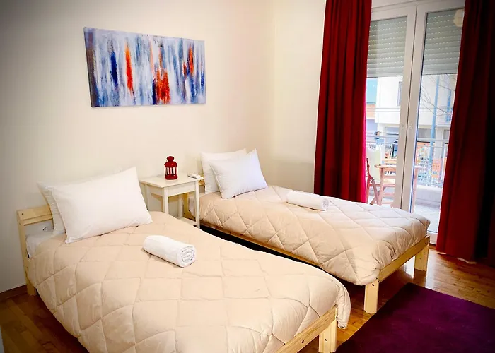 Spacious 2 Bedroom Downtown - Explore Center By Foot
